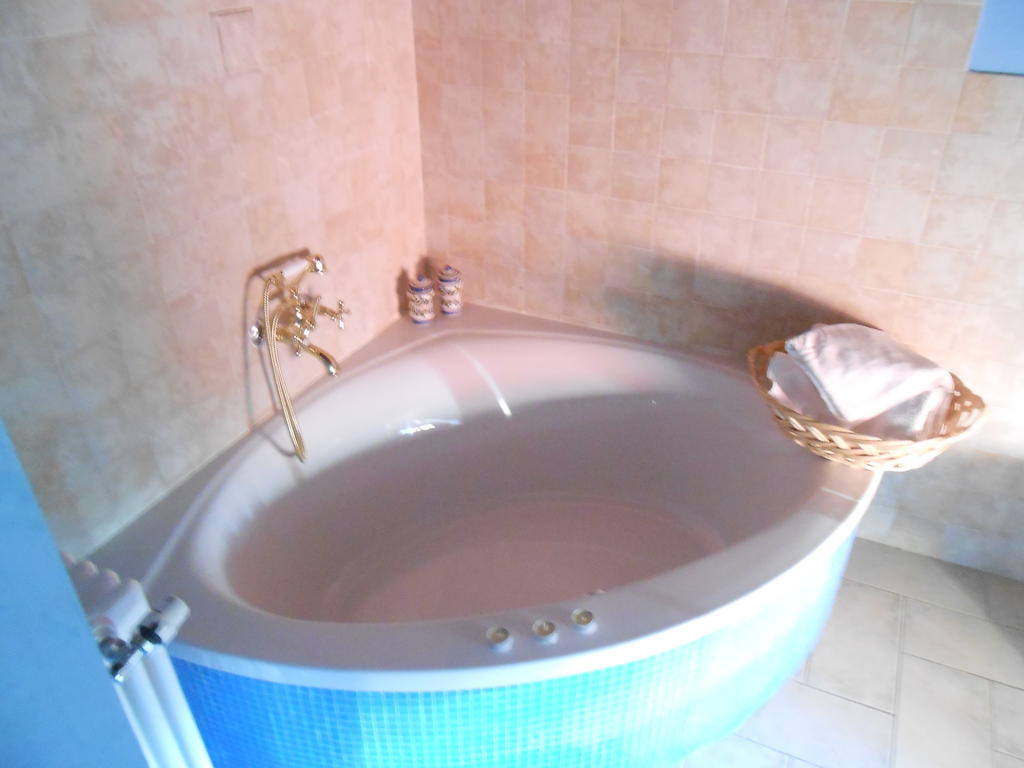 Azienda Agrituristica Risveglio Naturale Varese Ligure Bilik gambar